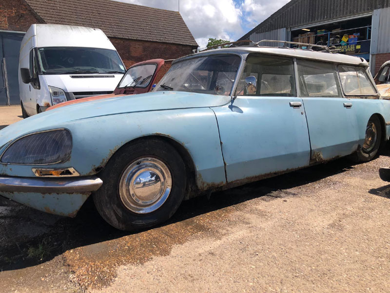 Citroen Safari - side view