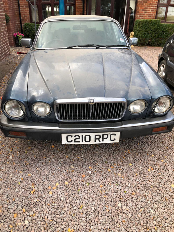 Jaguar Sovereign 4.2 - front