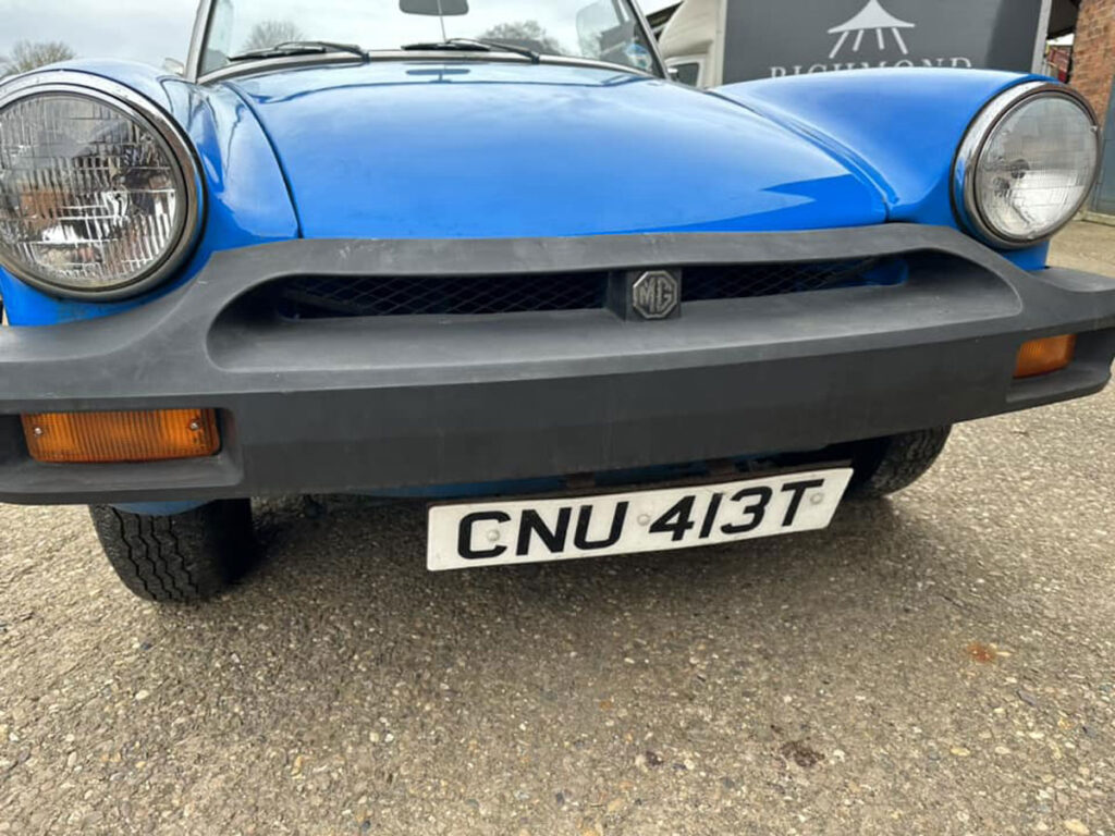 MG Midget 1500 - Blue