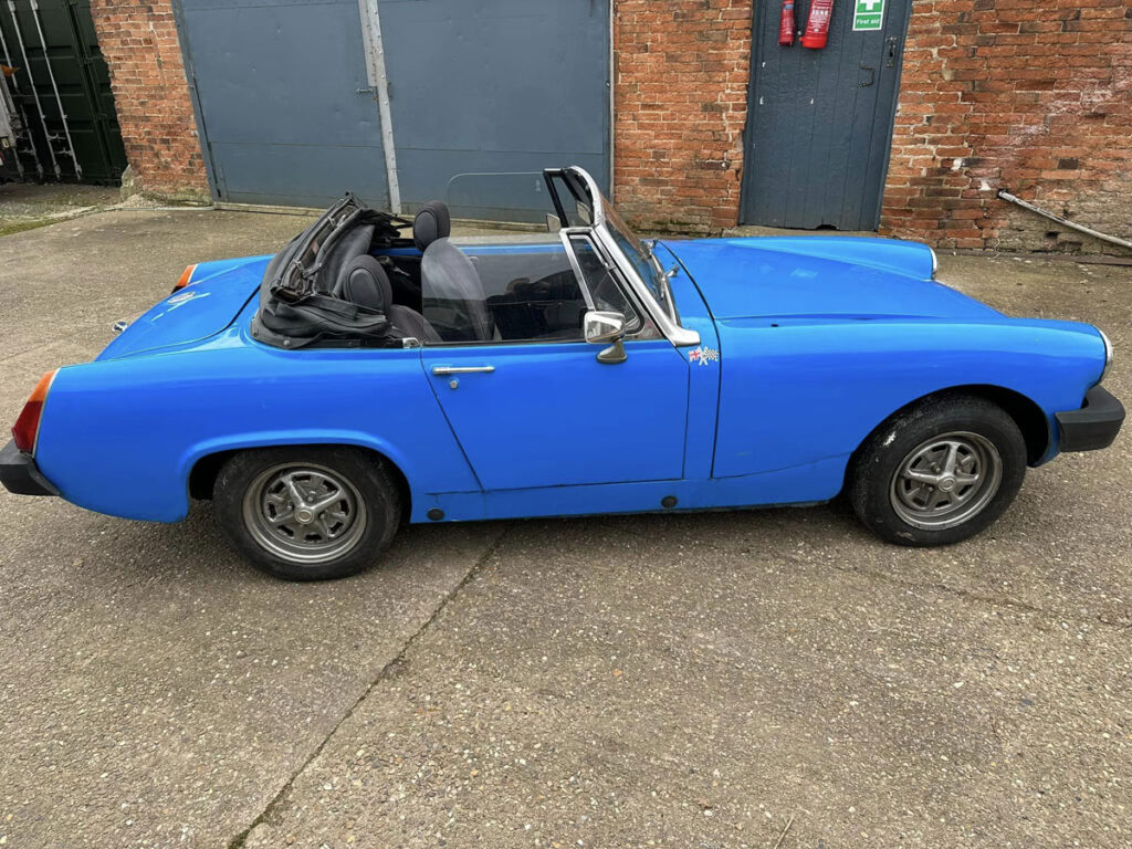 MG Midget 1500 - Blue