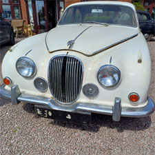 jaguar mk2 cream