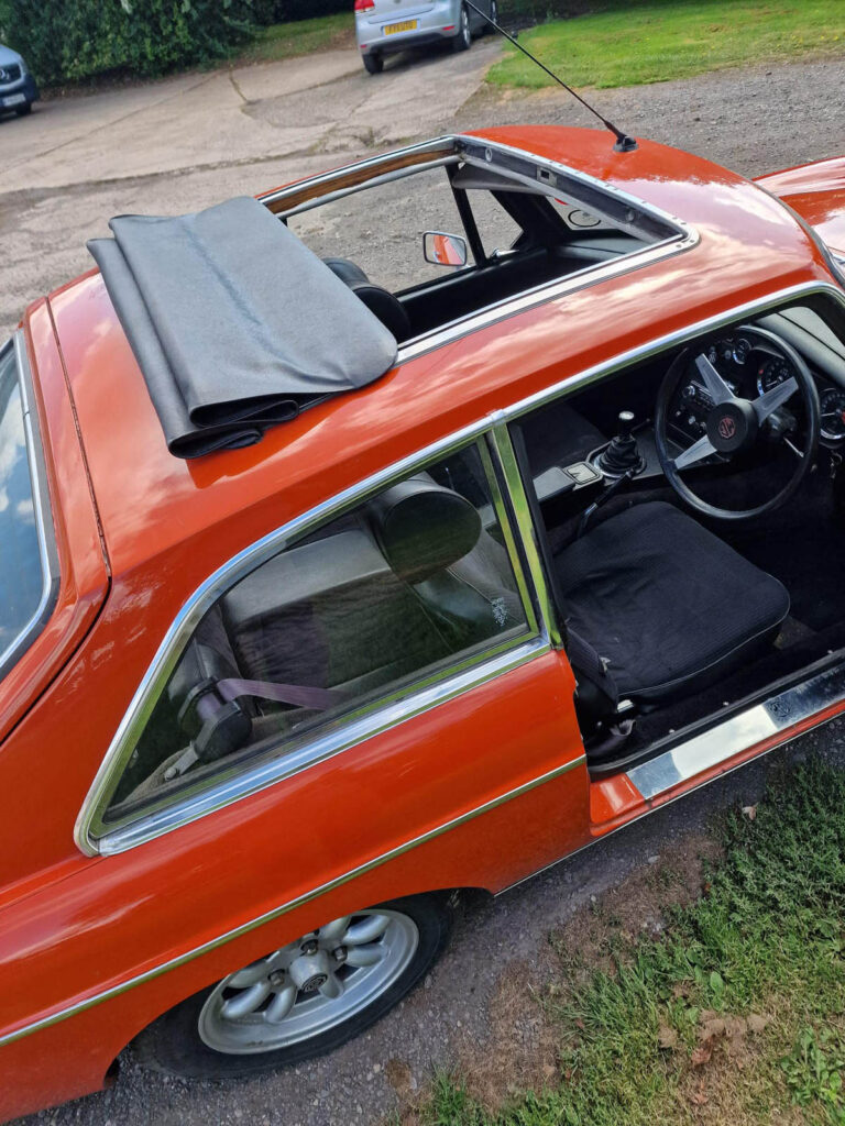 mgb gt orange