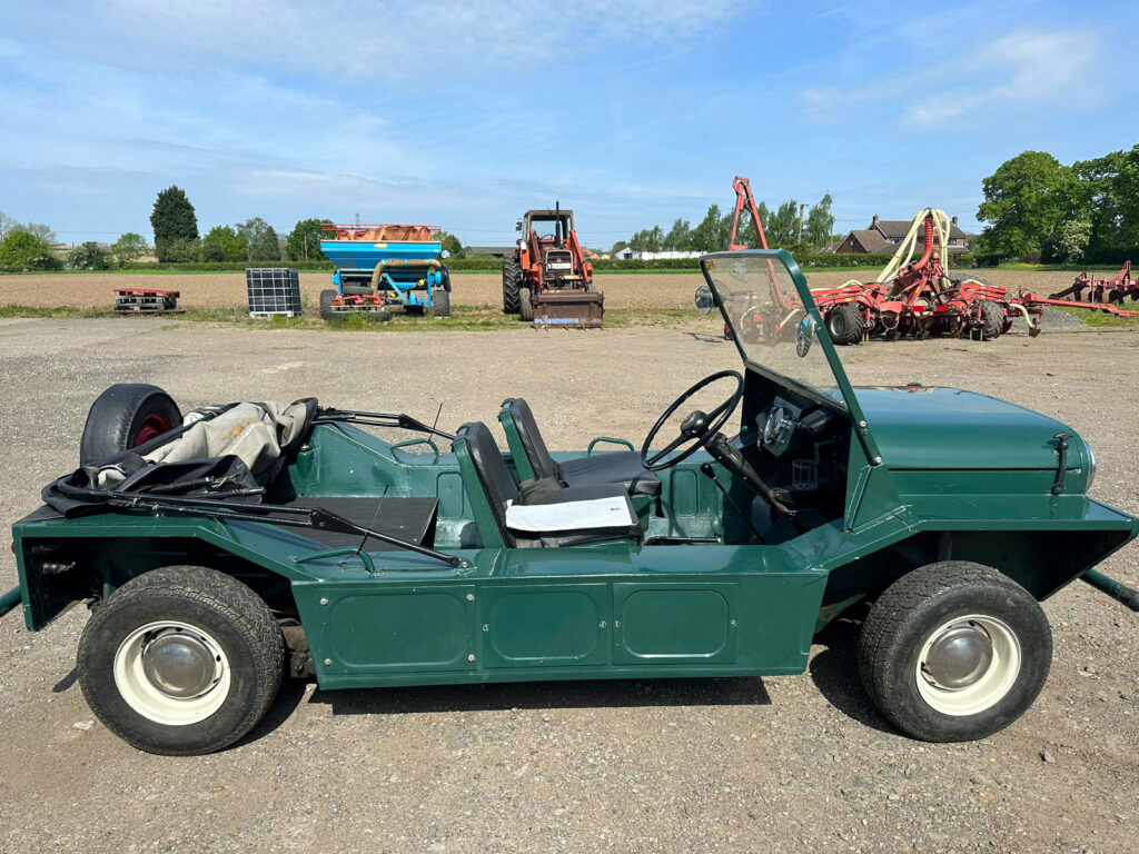 morris mini moke