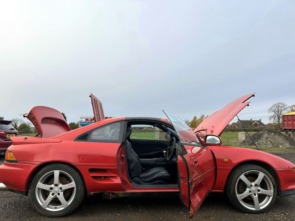 toyota mr2